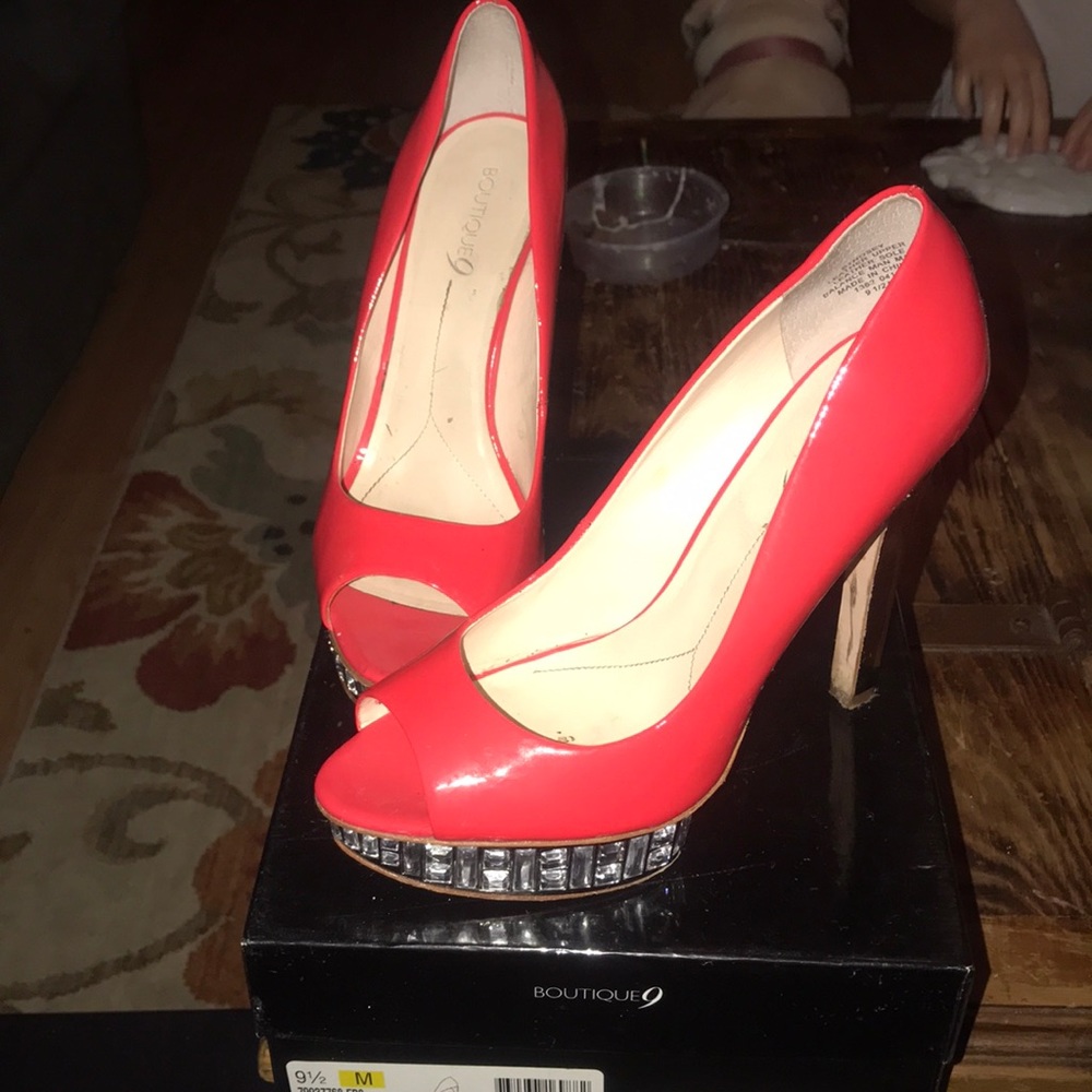 Boutique9 btnosey patent leather heels size 9.5
